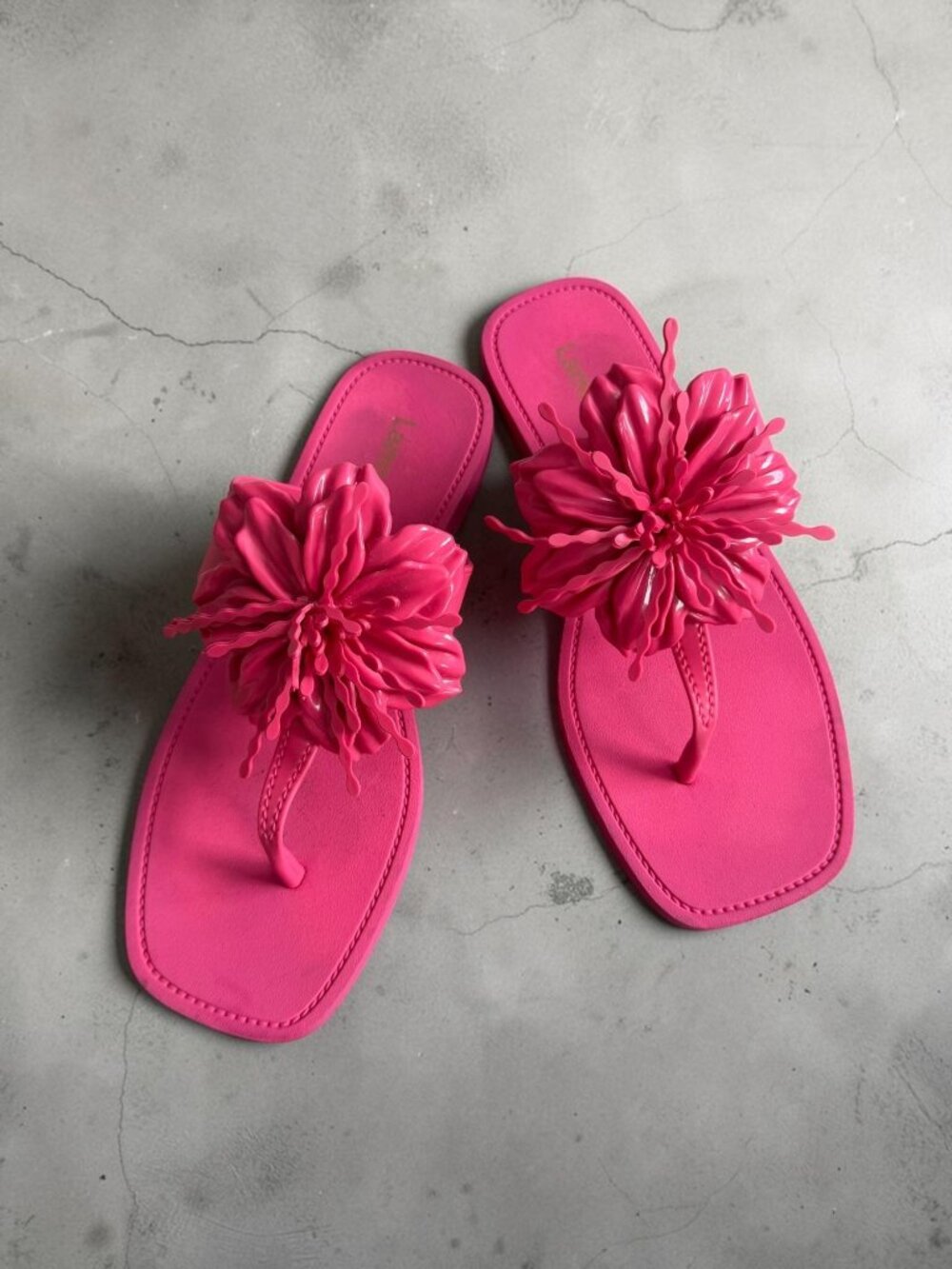 LARROUDE Pink Floral Sandals Flats Size 6/7